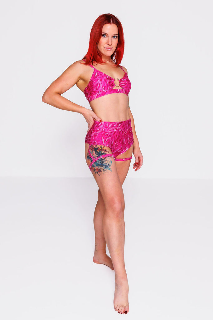 Garter High Shorts - Ciska